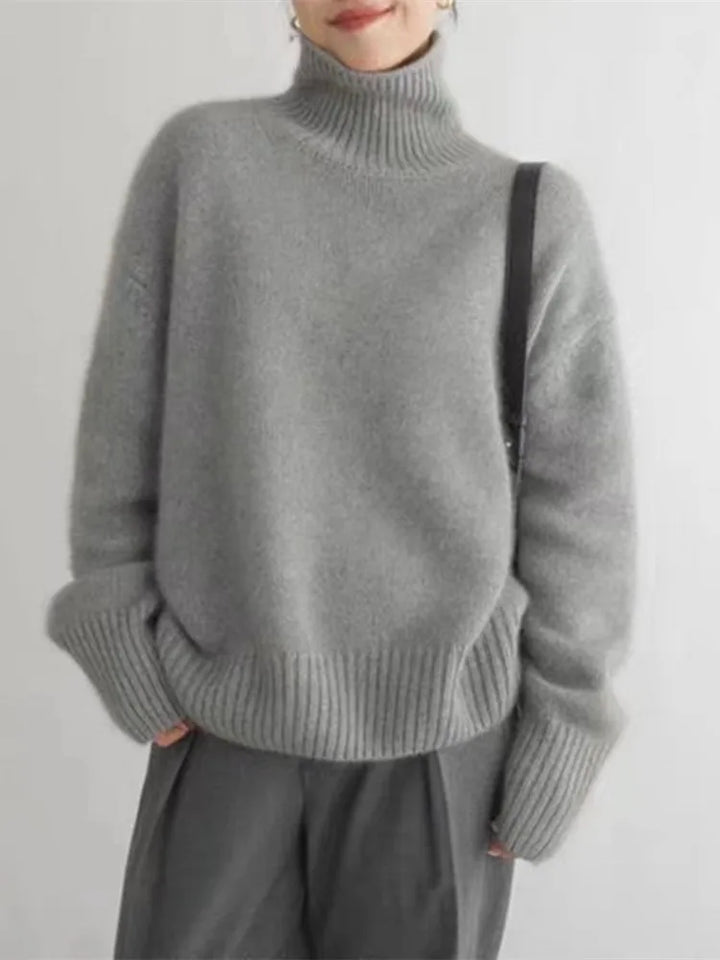 Simone – Soft & Sophisticated Turtleneck Sweater