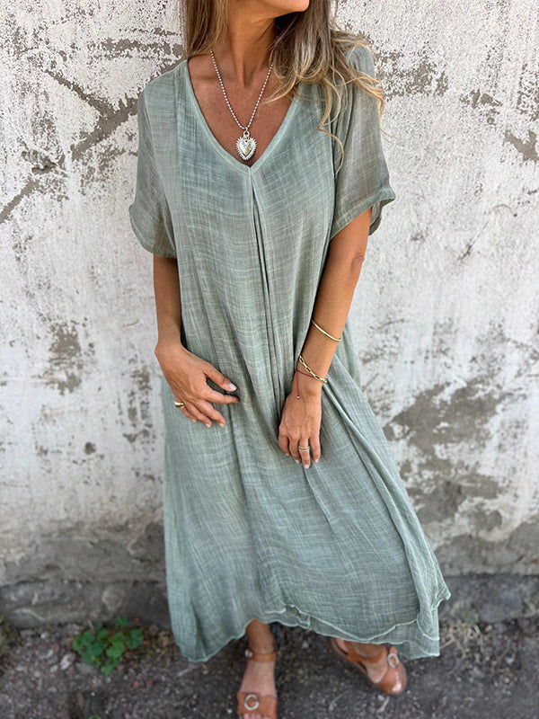 Naia – V-Neck Dress