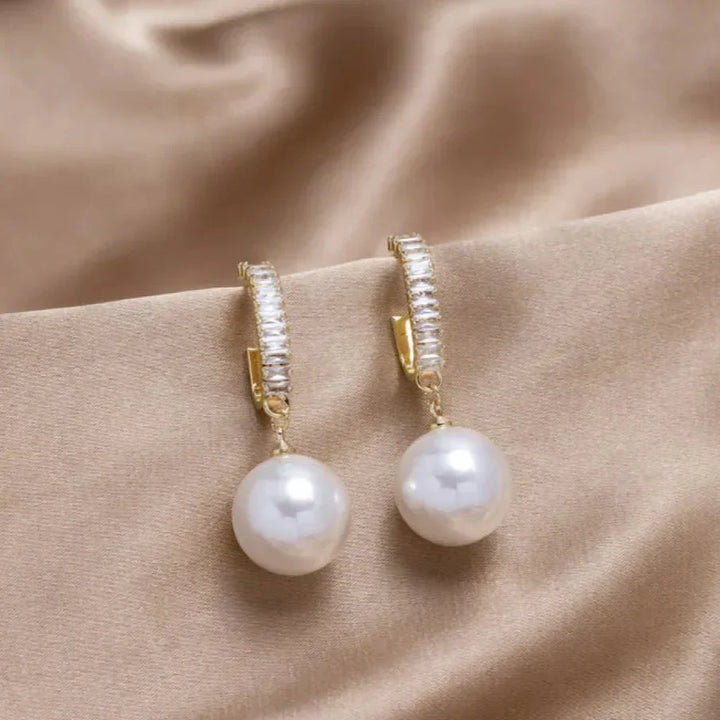Alanna – Luxury Pearl and Zirconia Earrings