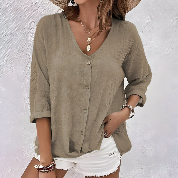 Maria – Elegant V-Neck T-Shirt